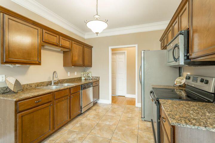 8601 Georgetown Trace Lane Chattanooga, TN 37421 - Photo 5 of 28 20210916205625167730000000-o - Copy