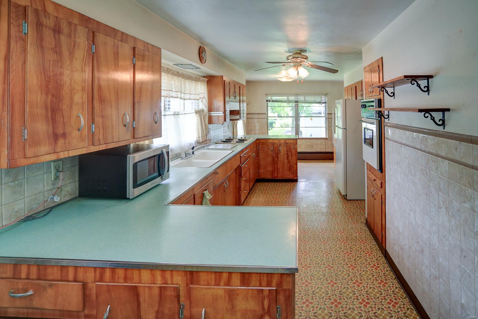 1572 Troy O'Fallon Road Troy, IL 62294 - Photo 14 of 24 Gallery Image 14