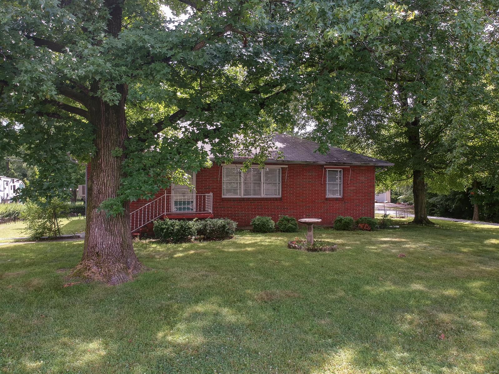 1572 Troy O'Fallon Road Troy, IL 62294 - Photo 3 of 24 Gallery Image 3