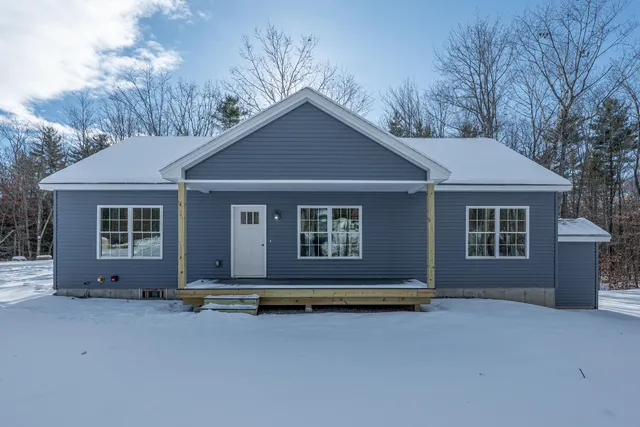 $459,000 | 42 Bracken Woods Road, Raymond, ME 04071