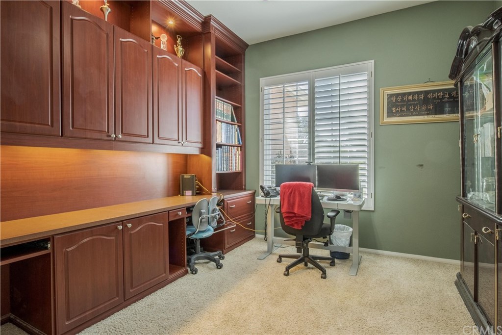 18120 Gentian Avenue Riverside, CA 92508 - Photo 16 of 38