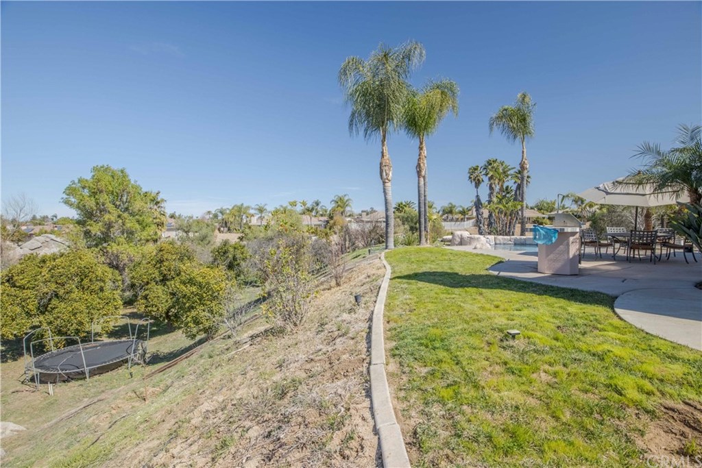 18120 Gentian Avenue Riverside, CA 92508 - Photo 22 of 38