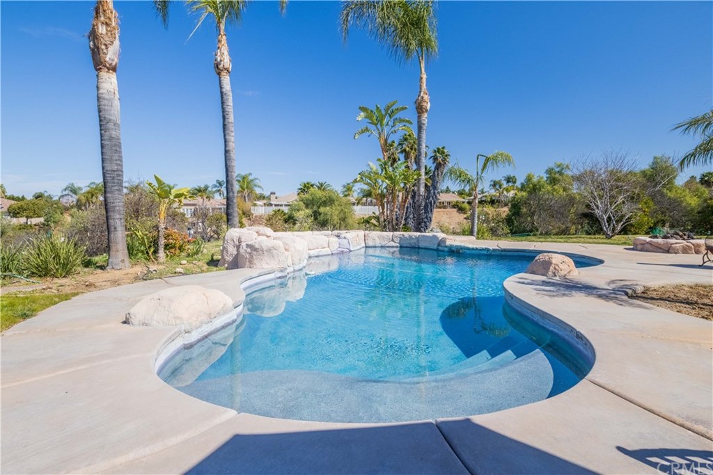 18120 Gentian Avenue Riverside, CA 92508 - Photo 26 of 38