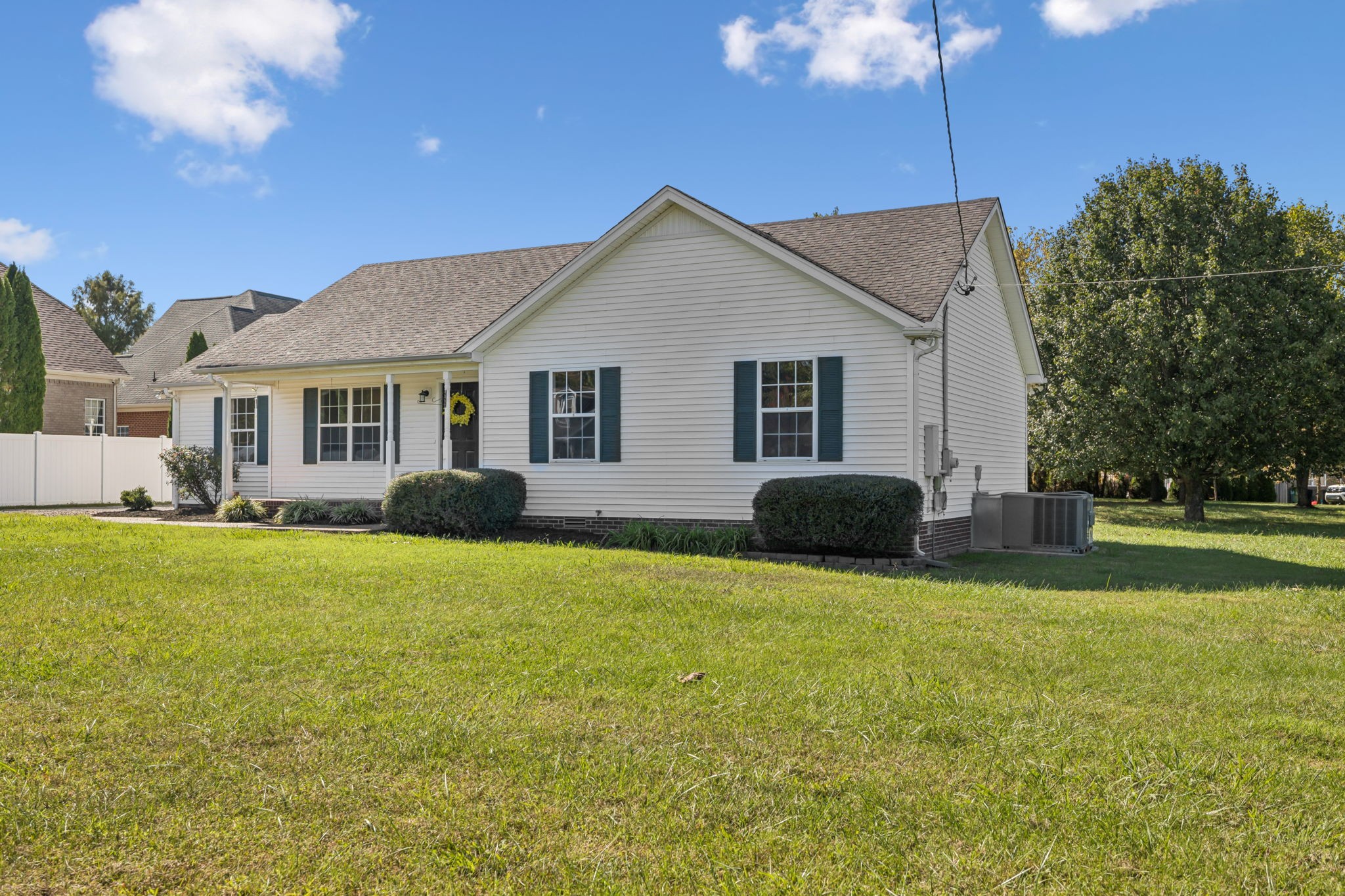 629 Brinkley Road Murfreesboro, TN 37128 - Photo 3 of 47