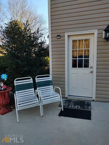 $1,350 | 1467 Elders Mill Road, Unit ABOVE, Senoia, GA 30276