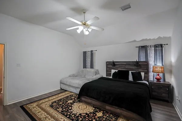 $290,000 | 200 Canterbury Drive, Conroe, TX 77303