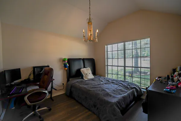 $290,000 | 200 Canterbury Drive, Conroe, TX 77303