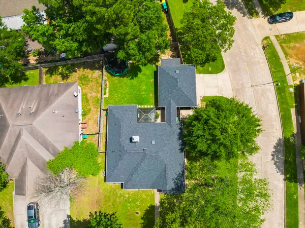 $290,000 | 200 Canterbury Drive, Conroe, TX 77303