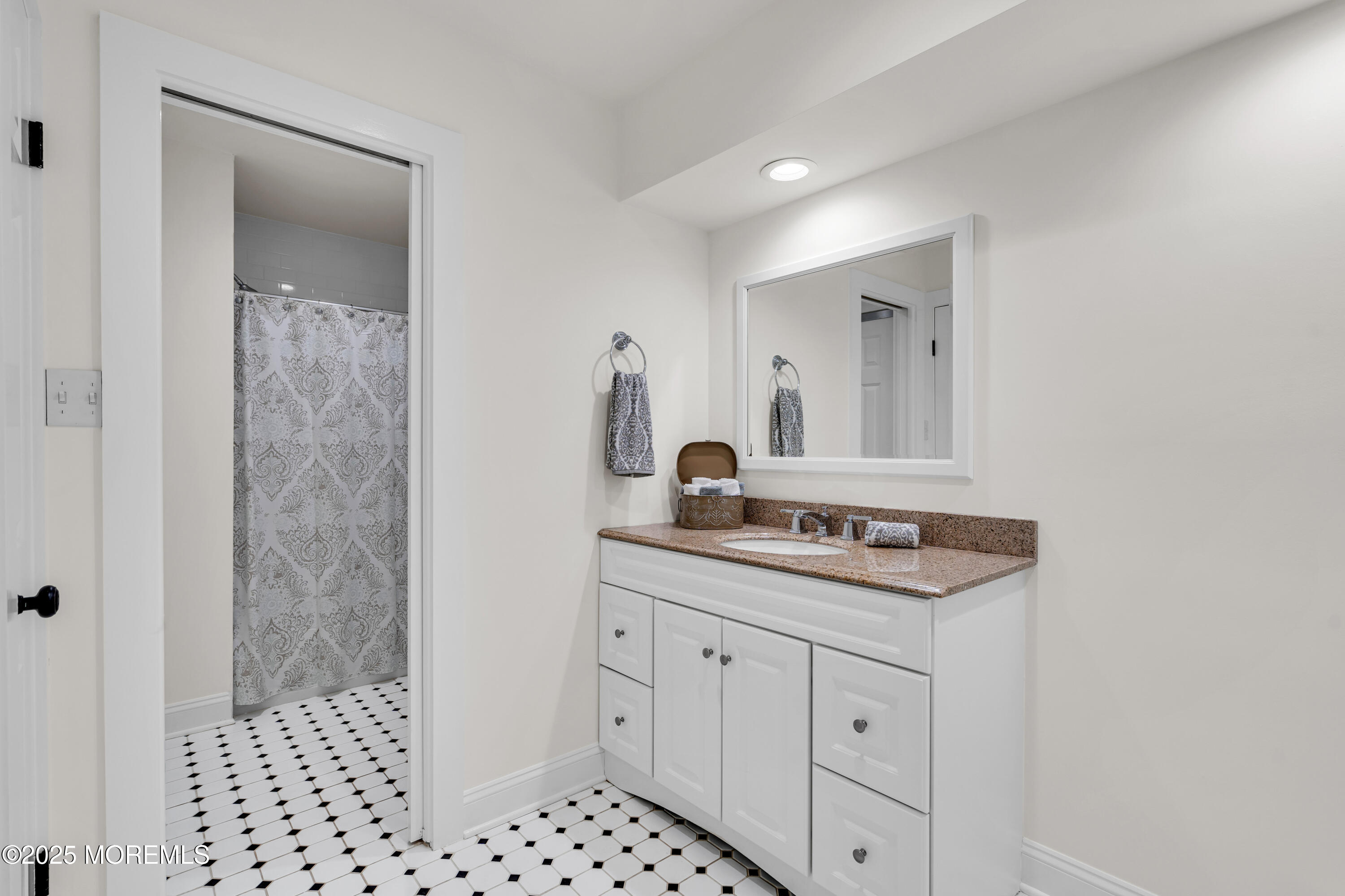 34 Lexington Court Red Bank, NJ 07701 - Photo 18 of 32 Another View
