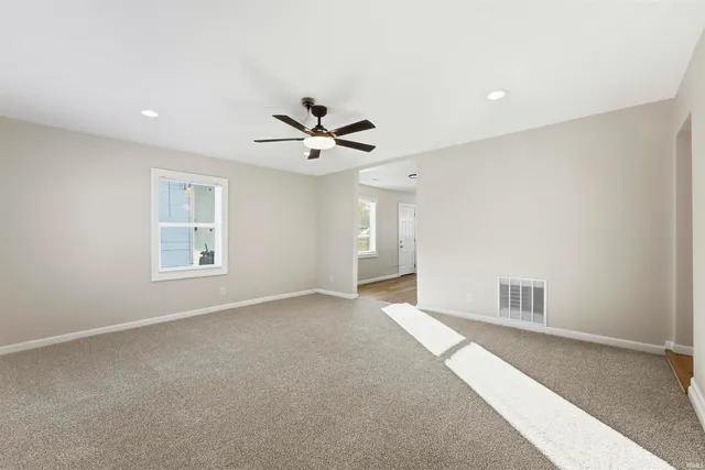 $179,900 | 4018 South Park Drive, Fort Wayne, IN 46806