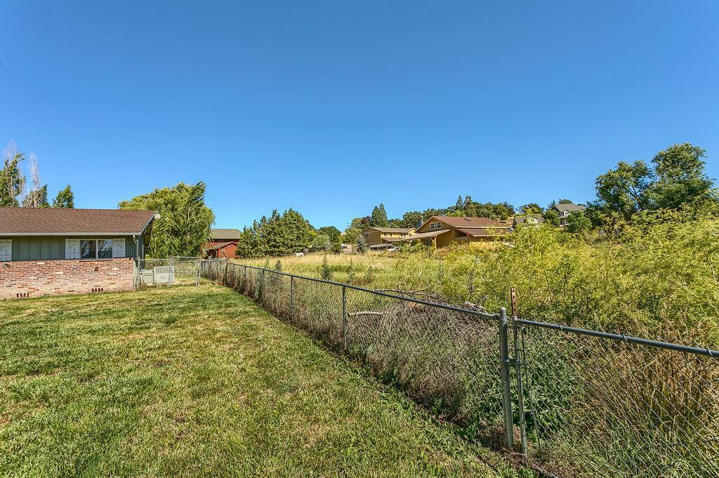 840 South Valley View Road Ashland, OR 97520 - Photo 5 of 31 Additional Photo