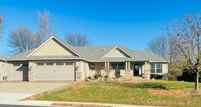 $550,000 | 112 32nd Avenue Northeast, Willmar, MN 56201