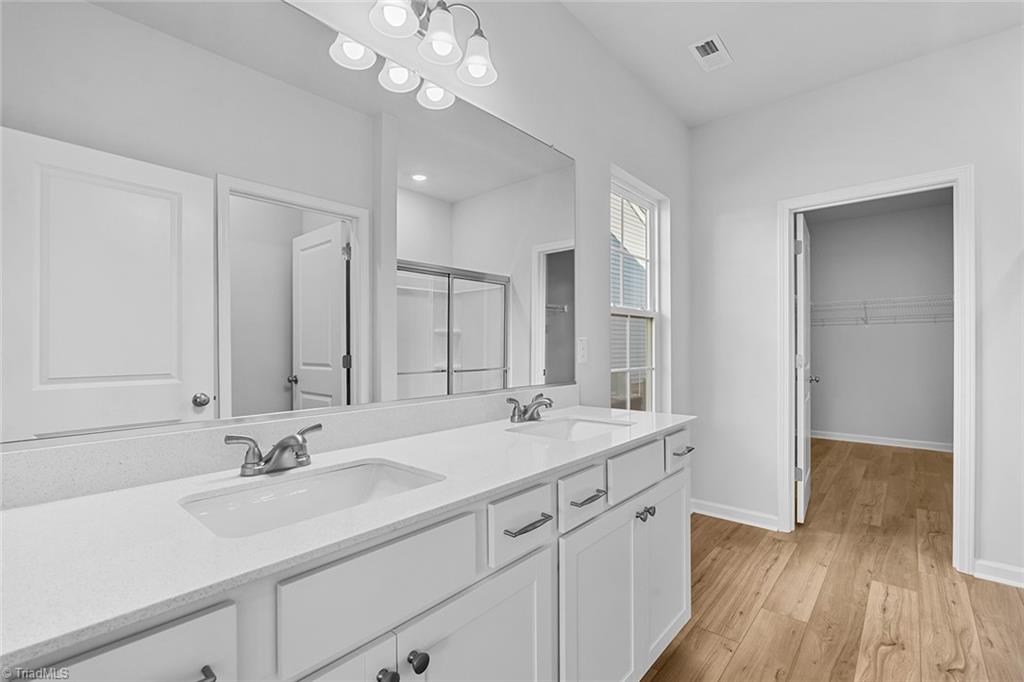 151 Candytuft Court Lexington, NC 27295 - Photo 22 of 33 Primary Bathroom