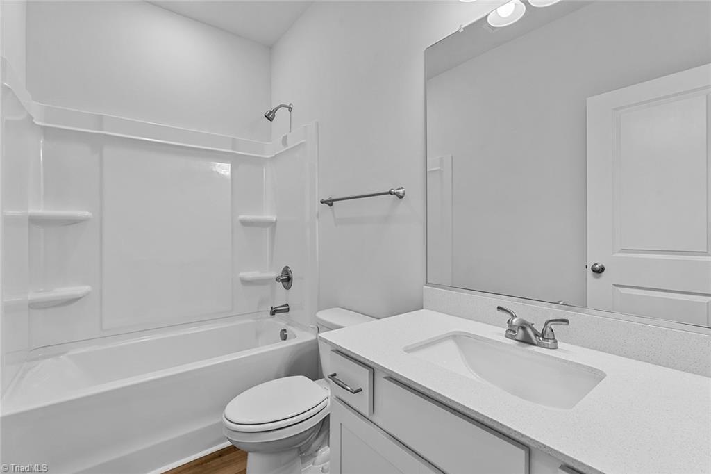 151 Candytuft Court Lexington, NC 27295 - Photo 28 of 33 Bathroom 2