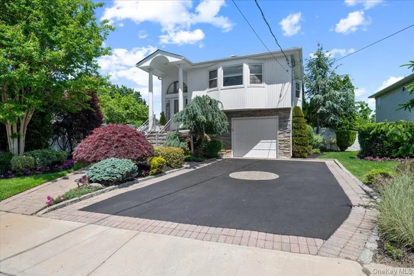$1,088,000 | 2499 Haff Avenue, Bellmore, NY 11710