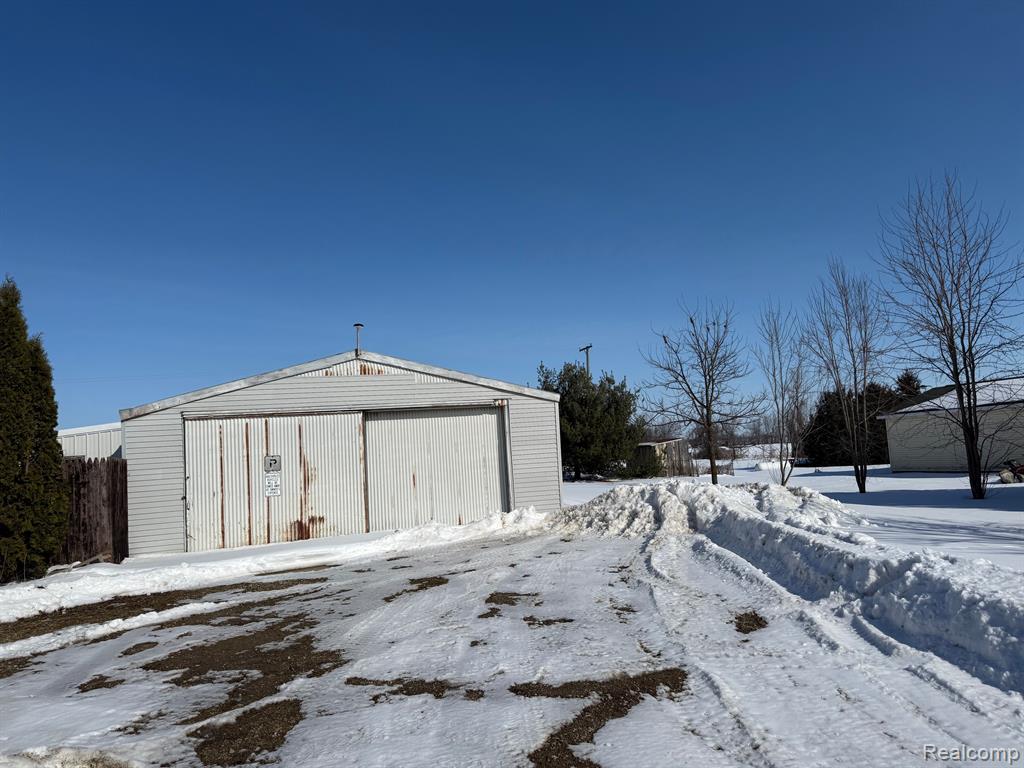 7595 Brooks Road Brown City, MI 48416 - Photo 8 of 17