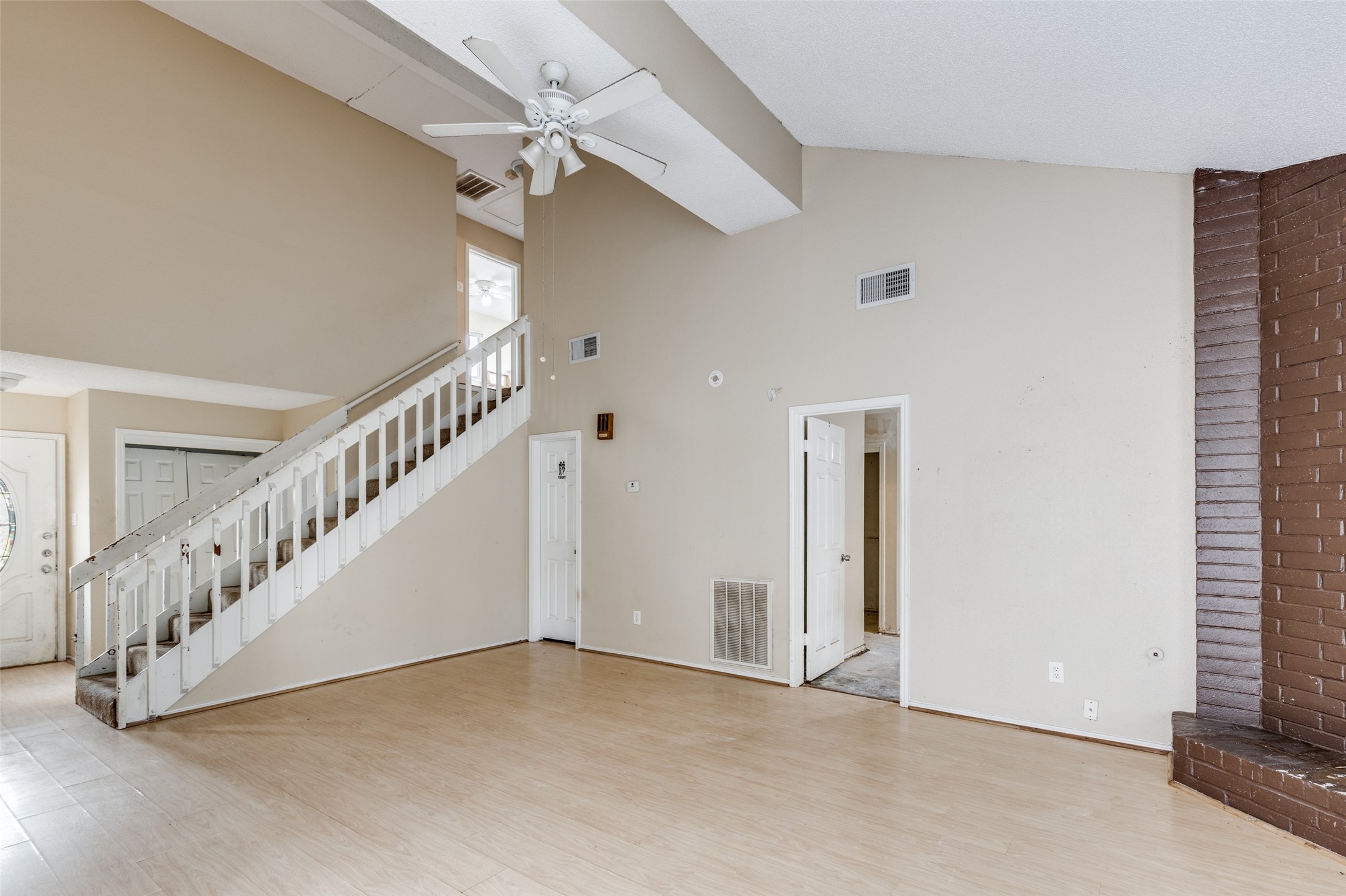 24010 Landing Way Drive Spring, TX 77373 - Photo 5 of 25 a view of an entryway with an empty space