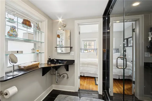 $255,000 | 807 West 48th Street, Unit 101, Kansas City, MO 64112