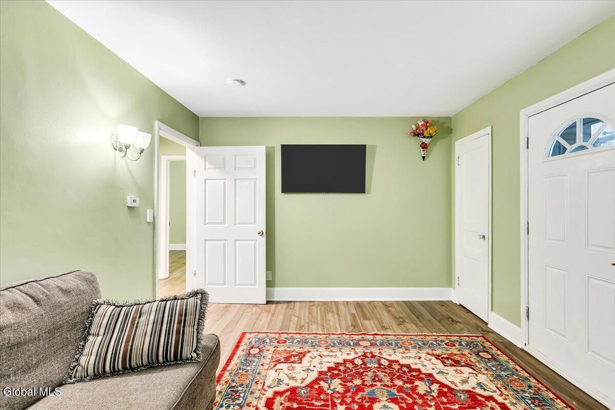126 Osborne Road Colonie, NY 12205 - Photo 8 of 42 08-126 Osborne Rd-8