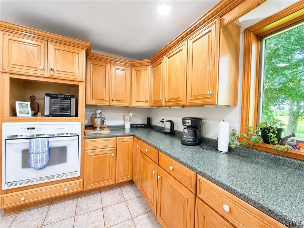373 Luce Road Lansing, NY 13073 - Photo 15 of 35