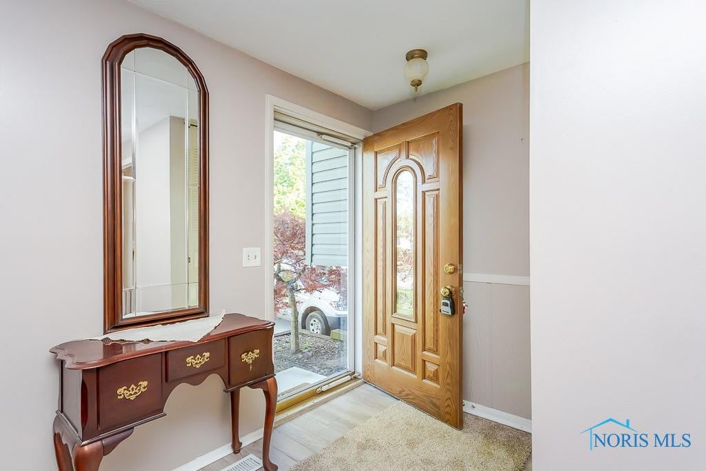 5527 Brook Point Road Toledo, OH 43611 - Photo 5 of 23 Gallery Image 5