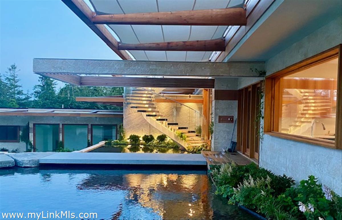 60 Bartimus Luce Road West Tisbury, MA 02568 - Photo 19 of 27