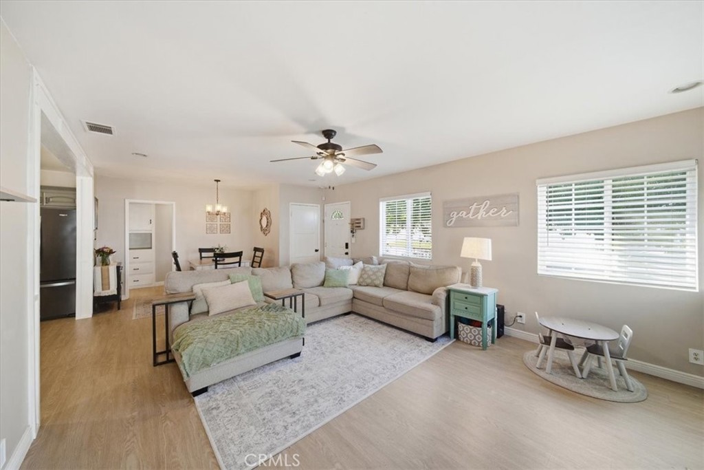 3683 McKinley Street Riverside, CA 92506 - Photo 4 of 27