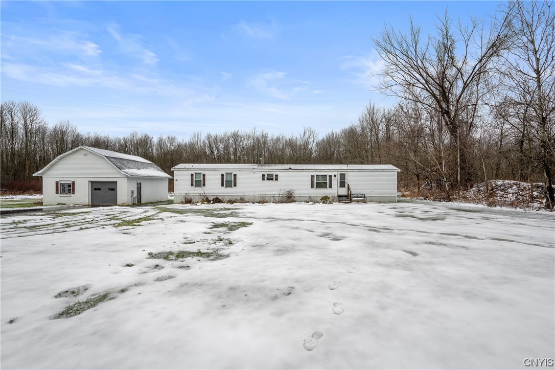 86-92 Phillips Road Granby, NY 13126 - Photo 1 of 30