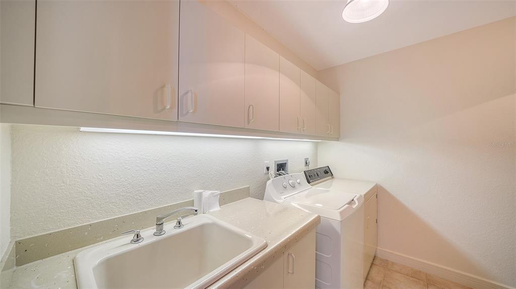 675 Longboat Club Road, Unit 23A Longboat Key, FL 34228 - Photo 49 of 66 Gallery Image 49