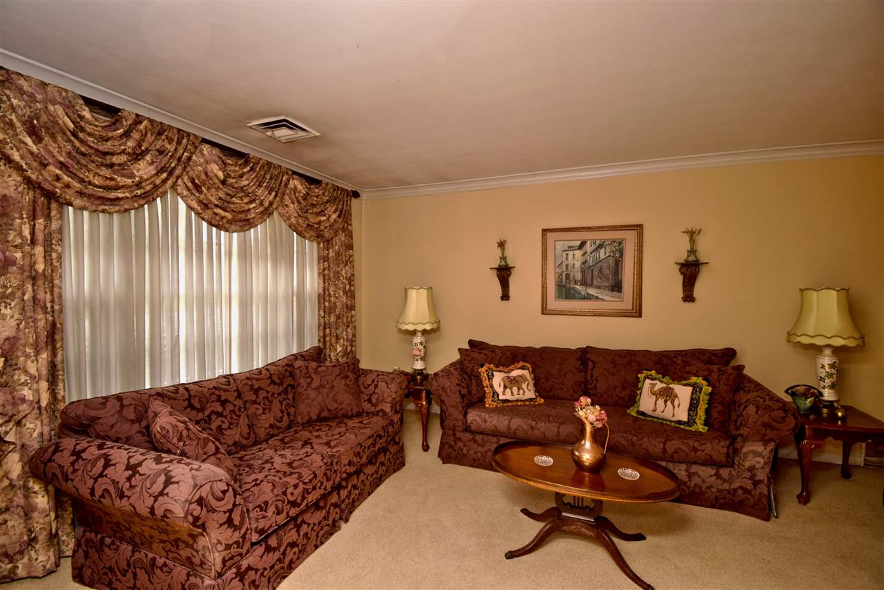 1657 Whitewater Road Memphis, TN 38117 - Photo 6 of 24