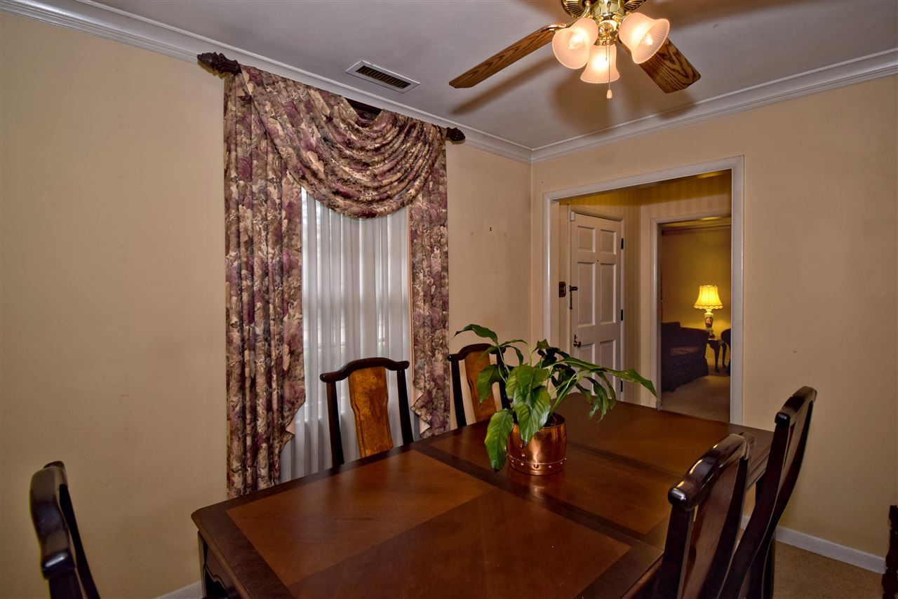 1657 Whitewater Road Memphis, TN 38117 - Photo 8 of 24
