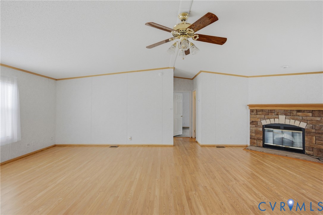 19394 Louisa Road Louisa, VA 23093 - Photo 5 of 36