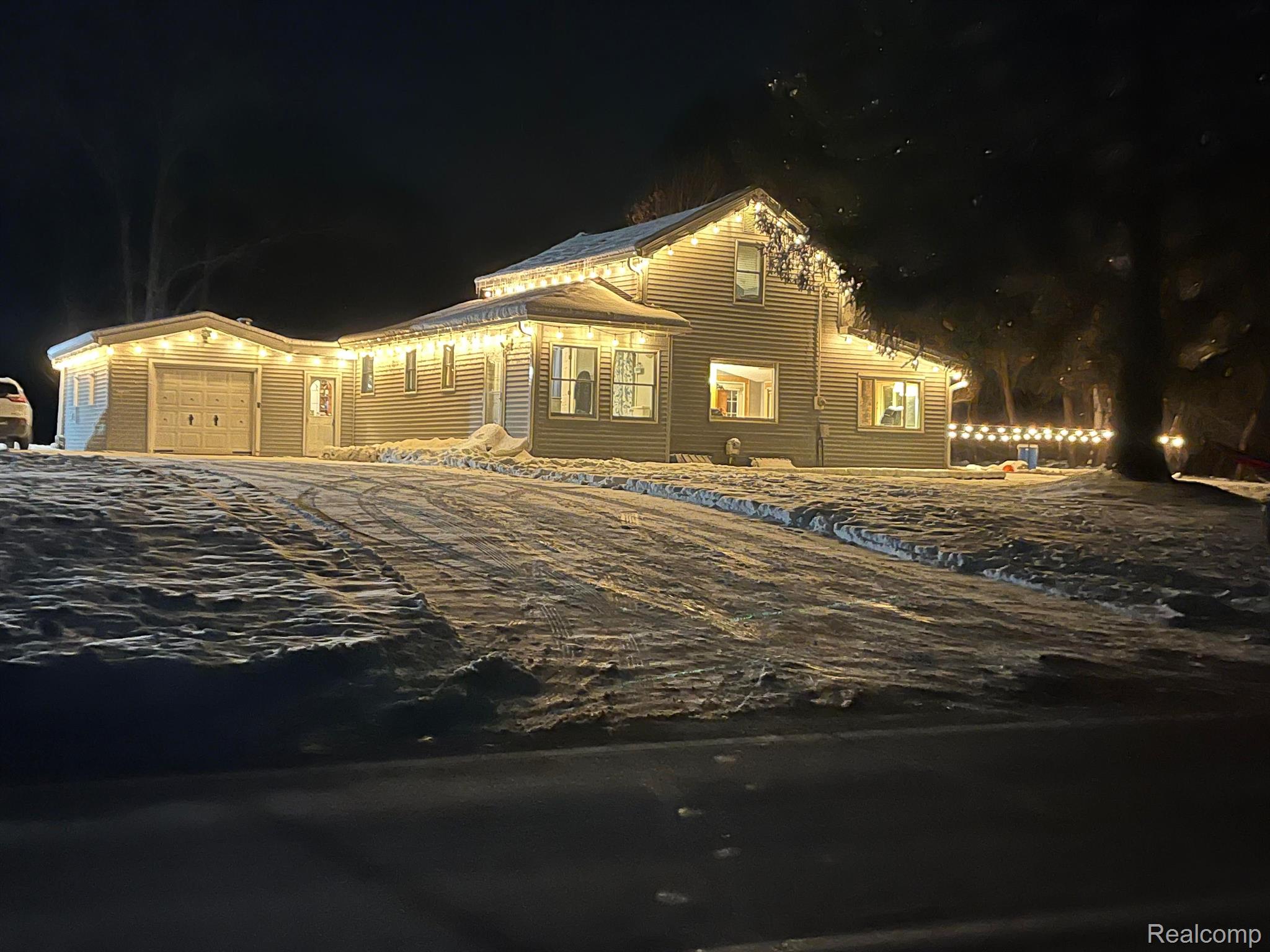 9730 Dexter-Pinckney Road Pinckney, MI 48169 - Photo 40 of 41 Gallery Image 40