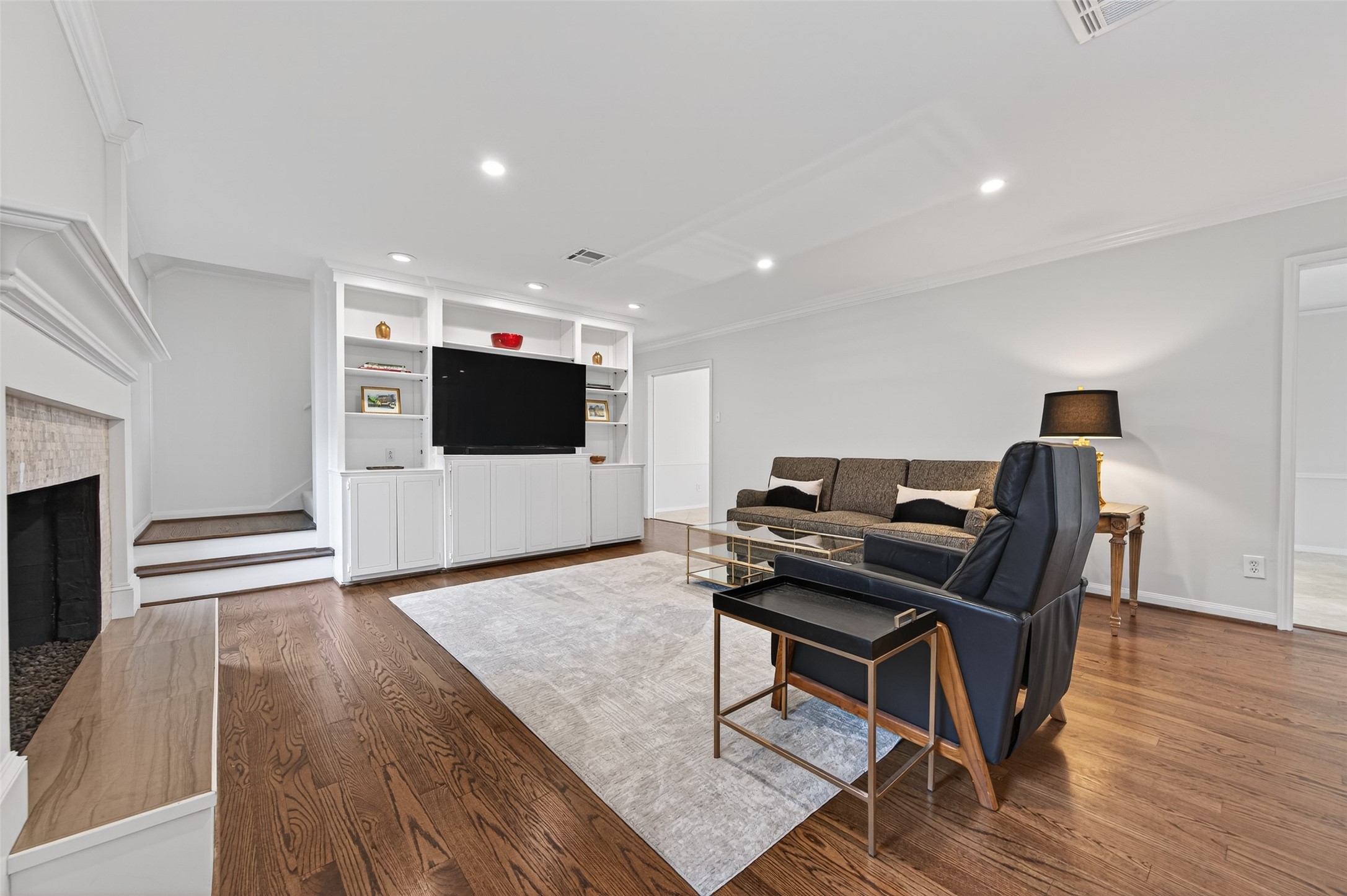 13014 Apple Tree Road Houston, TX 77079 - Photo 11 of 50