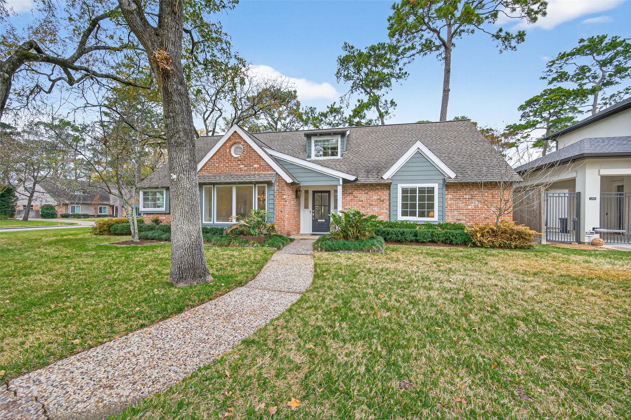 13014 Apple Tree Road Houston, TX 77079 - Photo 2 of 50