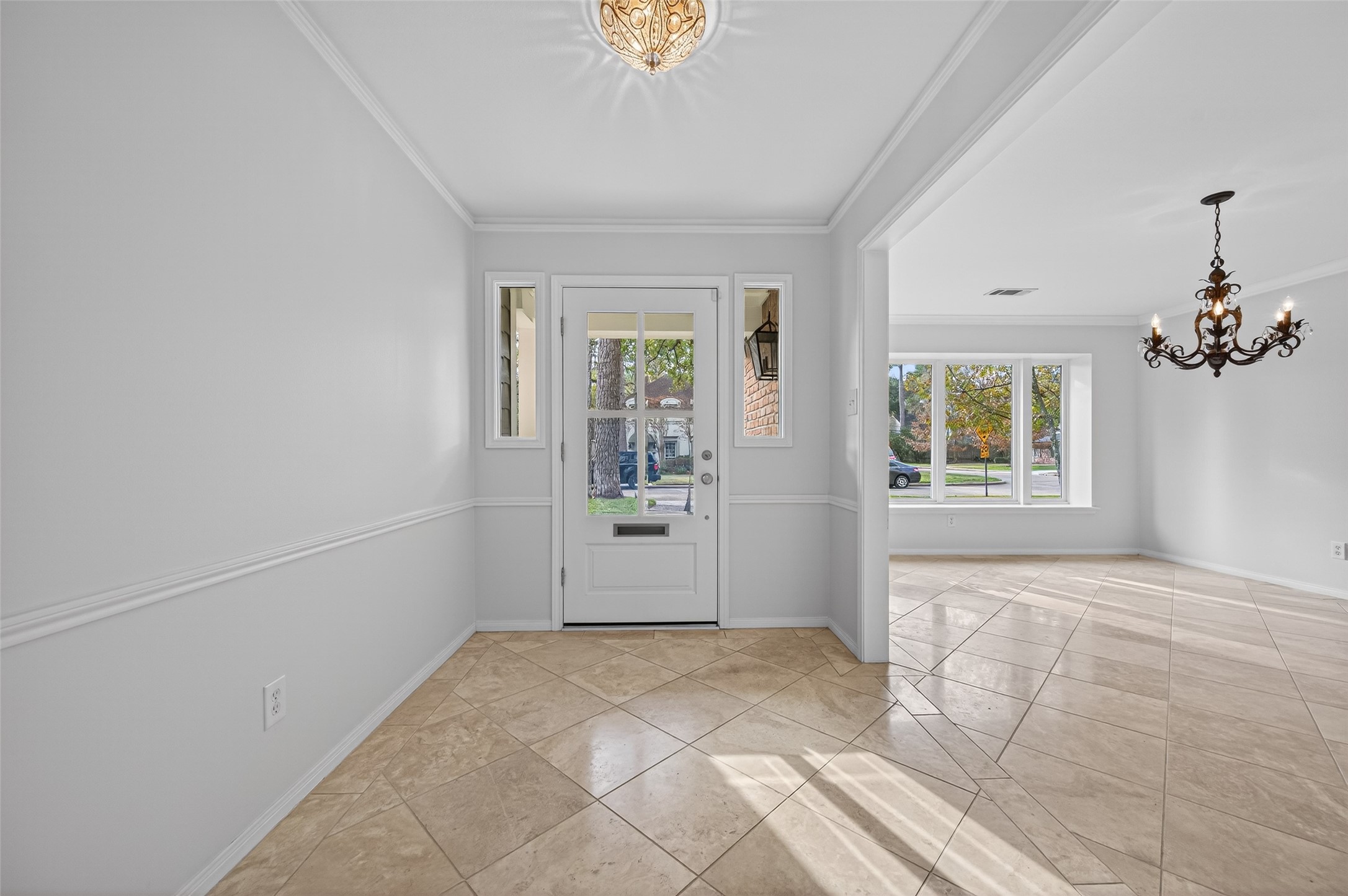 13014 Apple Tree Road Houston, TX 77079 - Photo 5 of 50