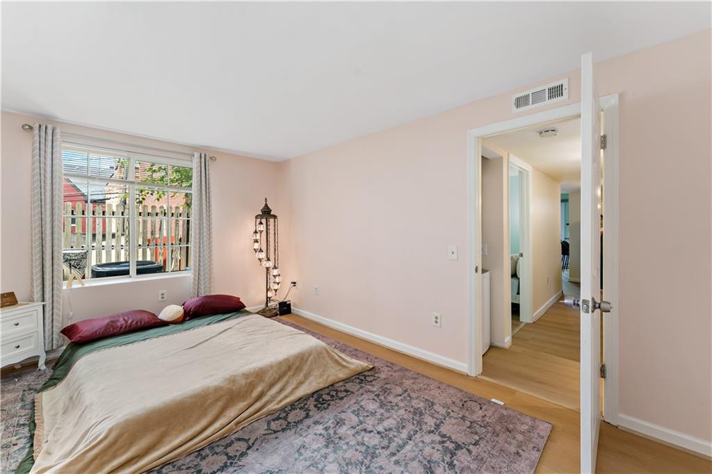 3266 Ward Street, Unit 3 Pittsburgh, PA 15213 - Photo 17 of 38