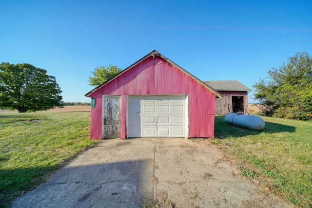 $164,900 | 16594 Stark Road, Springport, MI 49284