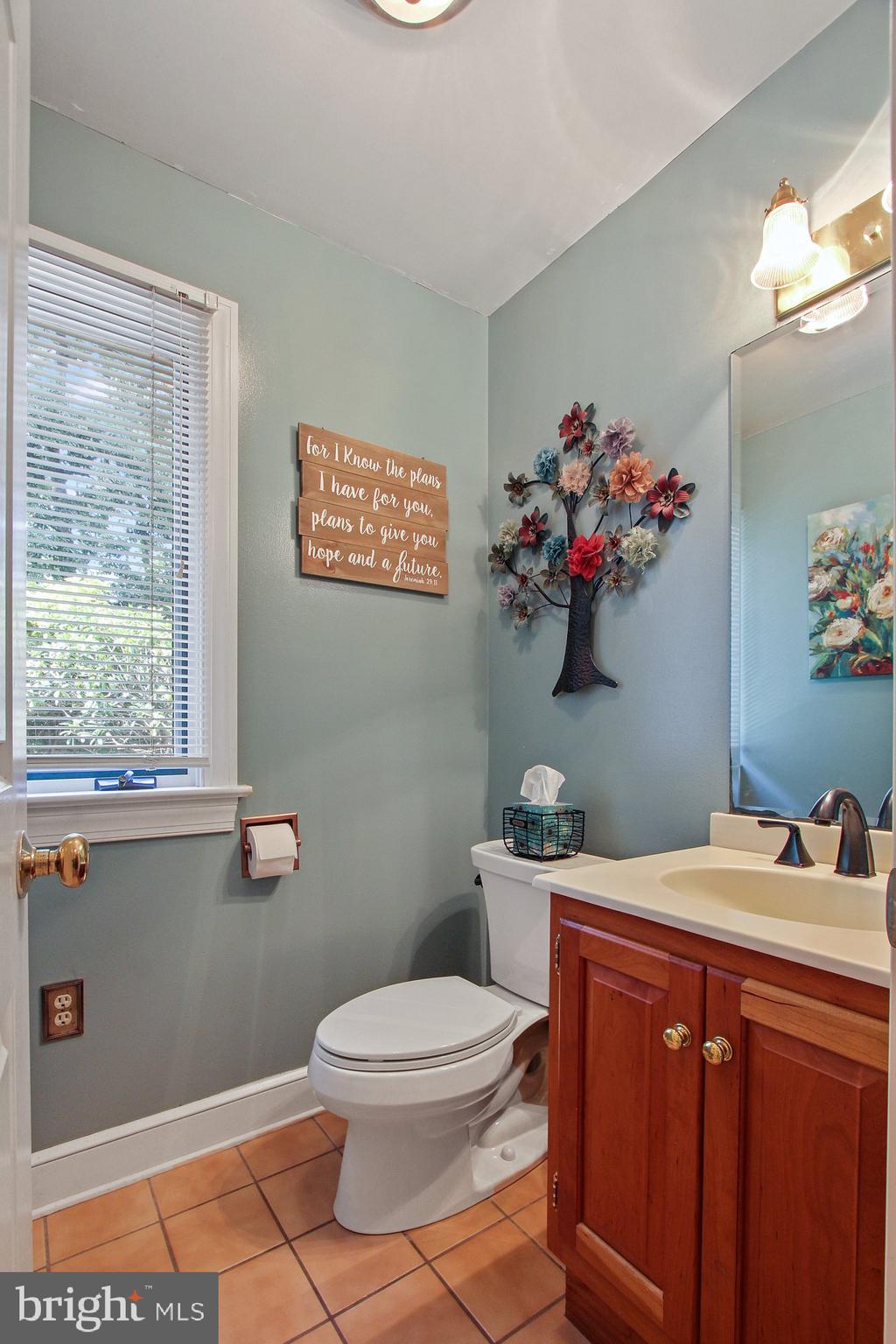 5374 Field Pointe Drive Spring Grove, PA 17362 - Photo 13 of 44 Gallery Image 13