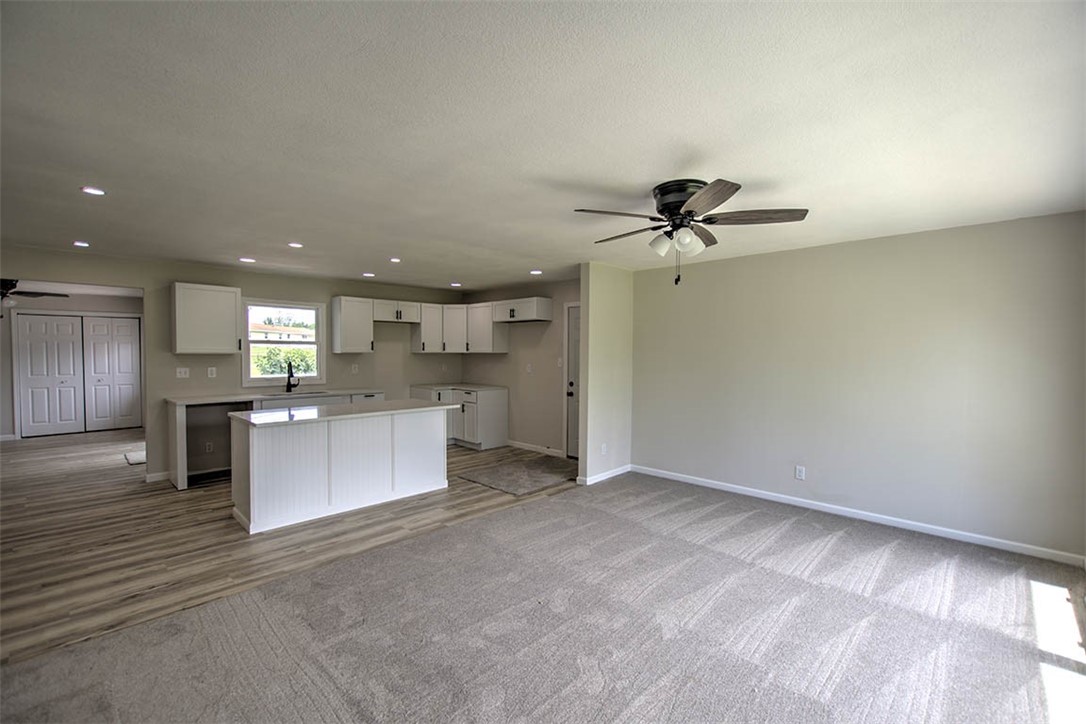 3185 South Wheatland Road Decatur, IL 62521 - Photo 11 of 32 Gallery Image 11