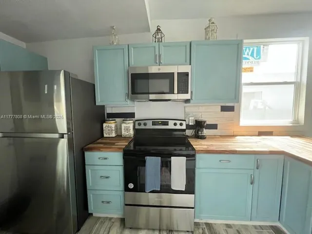 $230,000 | 265 Northwest 80th Street, Miami, FL 33150