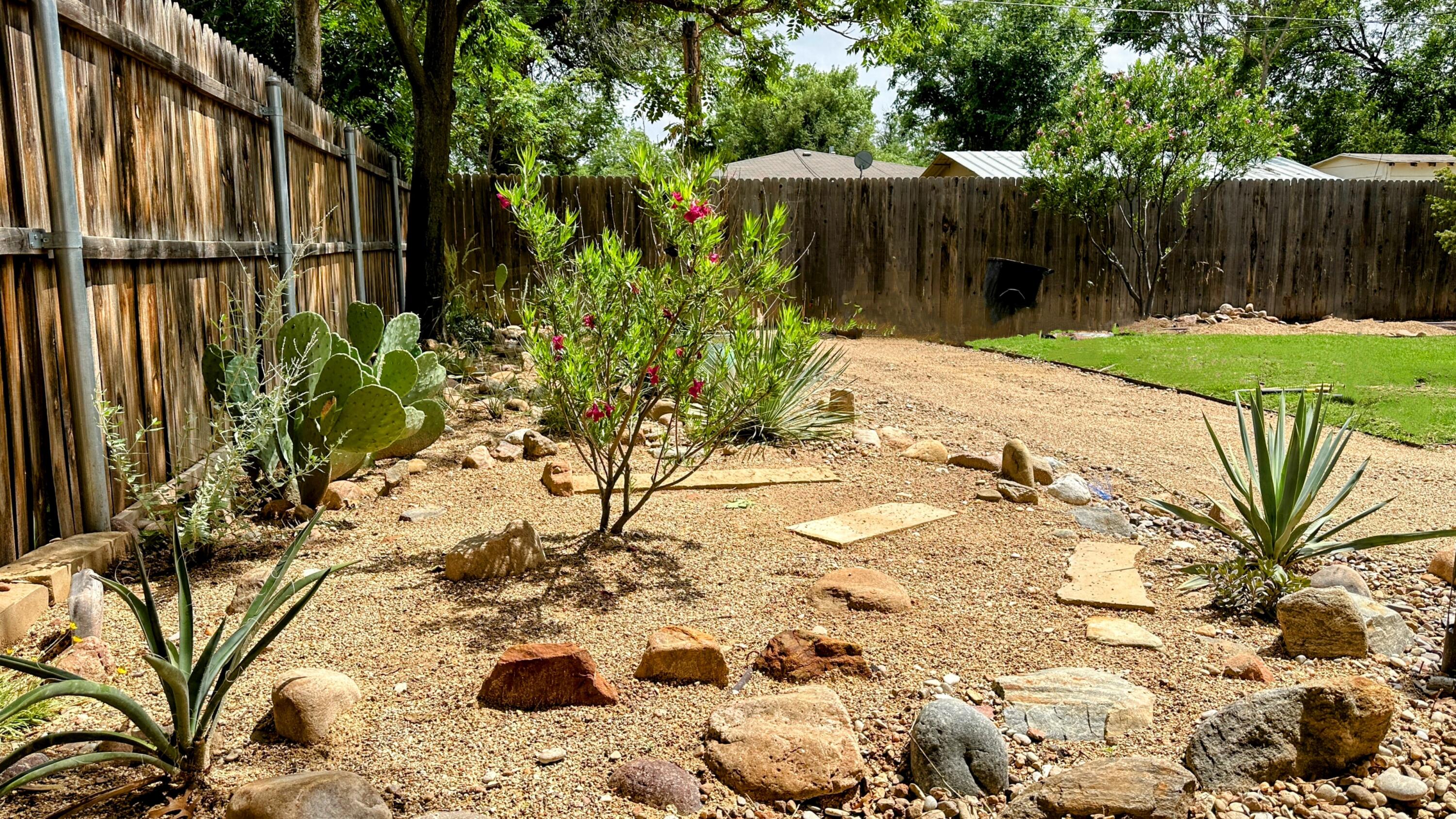 3705 24th Street Lubbock, TX 79410 - Photo 30 of 30 Garden