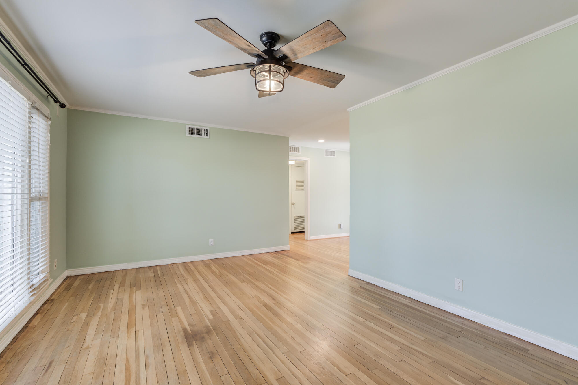 3705 24th Street Lubbock, TX 79410 - Photo 4 of 30 wgp (1 of 30)