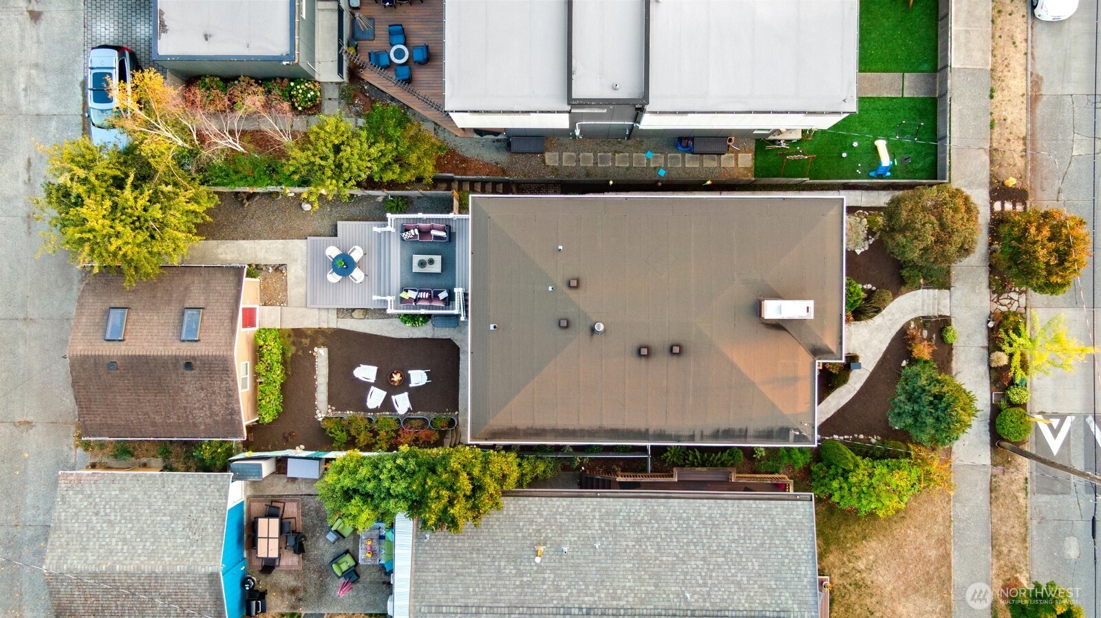 6024 48th Avenue Southwest Seattle, WA 98136 - Photo 33 of 40 an aerial view of multiple house