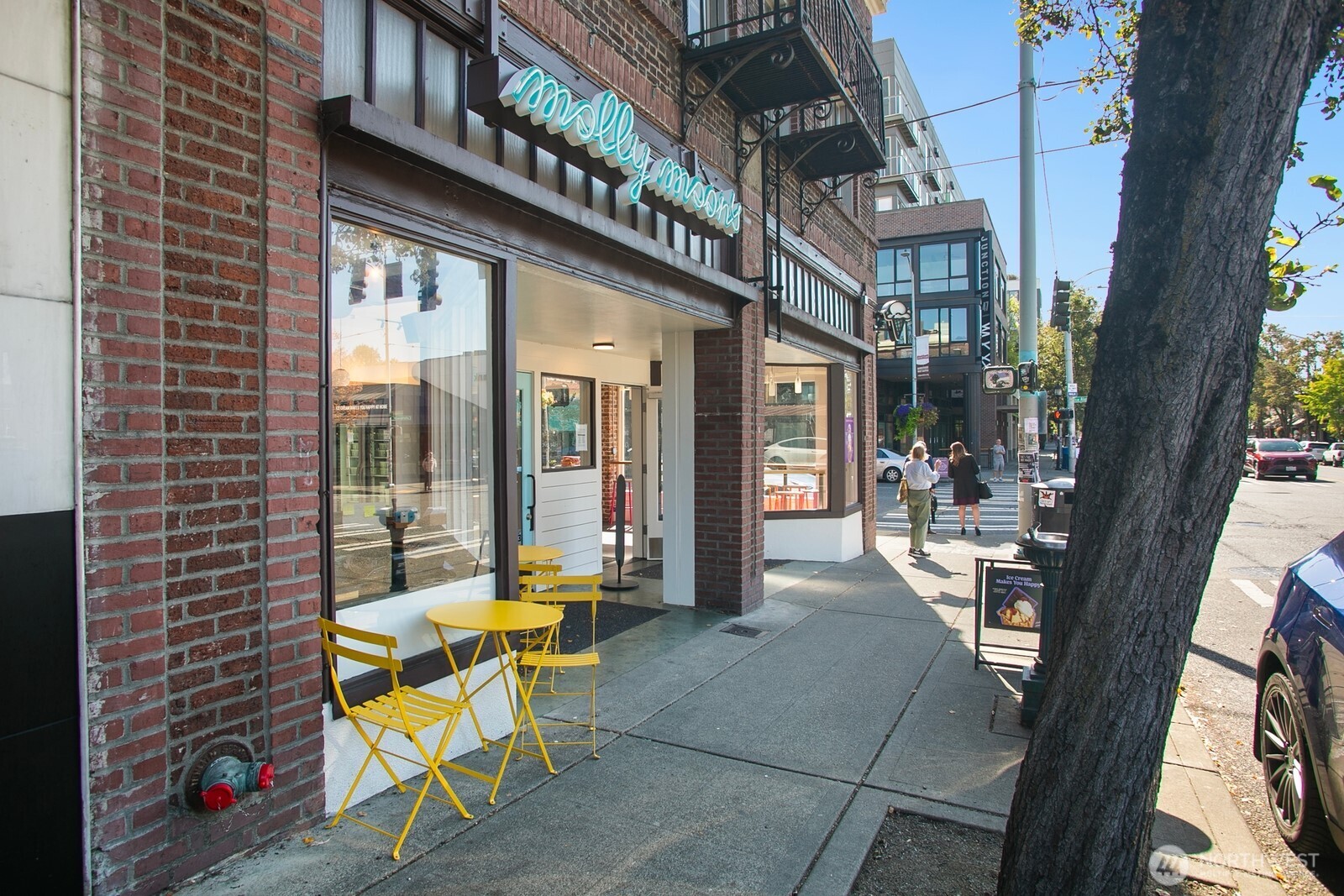6024 48th Avenue Southwest Seattle, WA 98136 - Photo 39 of 40 a view of a building with sitting area