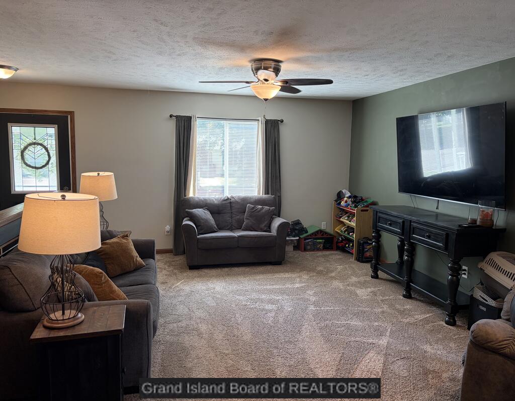 623 Hamilton Street Phillips, NE 68865 - Photo 7 of 32 Gallery Image 7