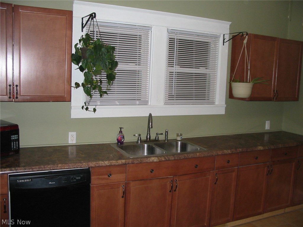 274 South Meridian Road Youngstown, OH 44515 - Photo 3 of 30 Gallery Image 3