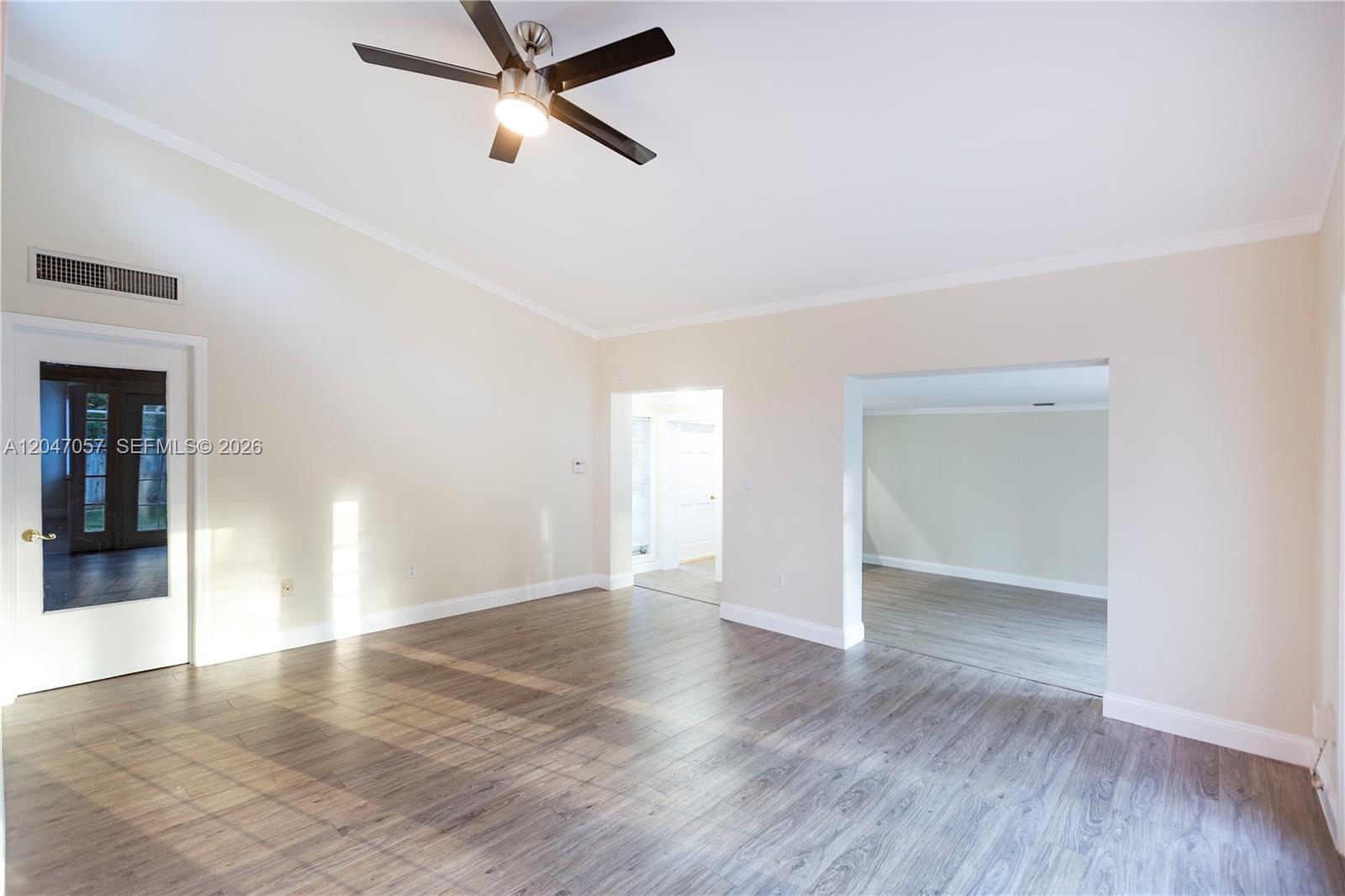 5451 Southwest 80th Street Miami, FL 33143 - Photo 16 of 39