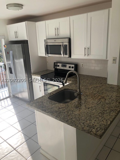 2575 Southwest 27th Street, Unit 506 Miami, FL 33133 - Photo 3 of 10 Gallery Image 3