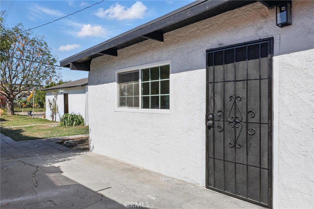 9431 Cypress Avenue Riverside, CA 92503 - Photo 27 of 40 a view of front door of house